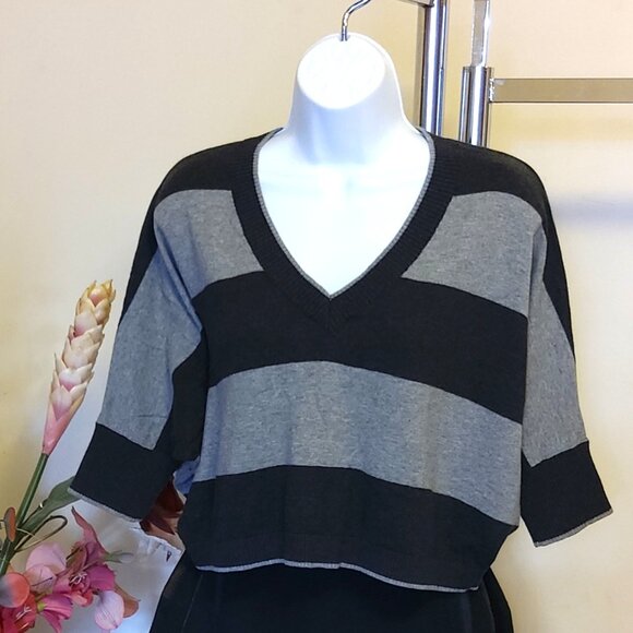 NWOT Kensiegirl Women’s V Neck Casual Work Knit Sweater Batwing Sleeve Loose Top - Picture 5 of 7